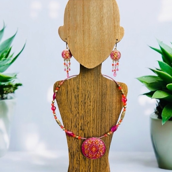 Colorful Bohemian Choker Necklace and Earring Set - Picture 2 of 8